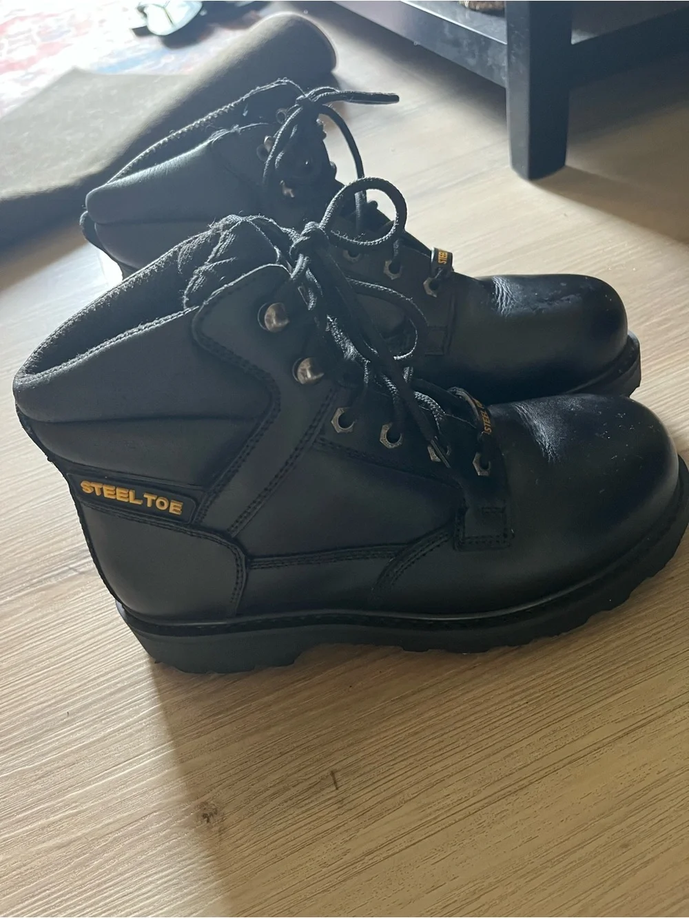 Men’s boots